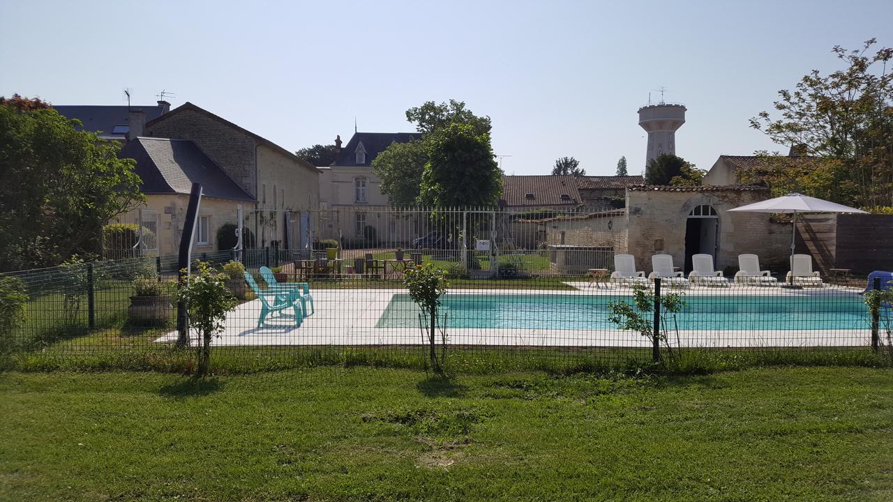 La Roseraie Neuville-du-Poitou Zewnętrze zdjęcie